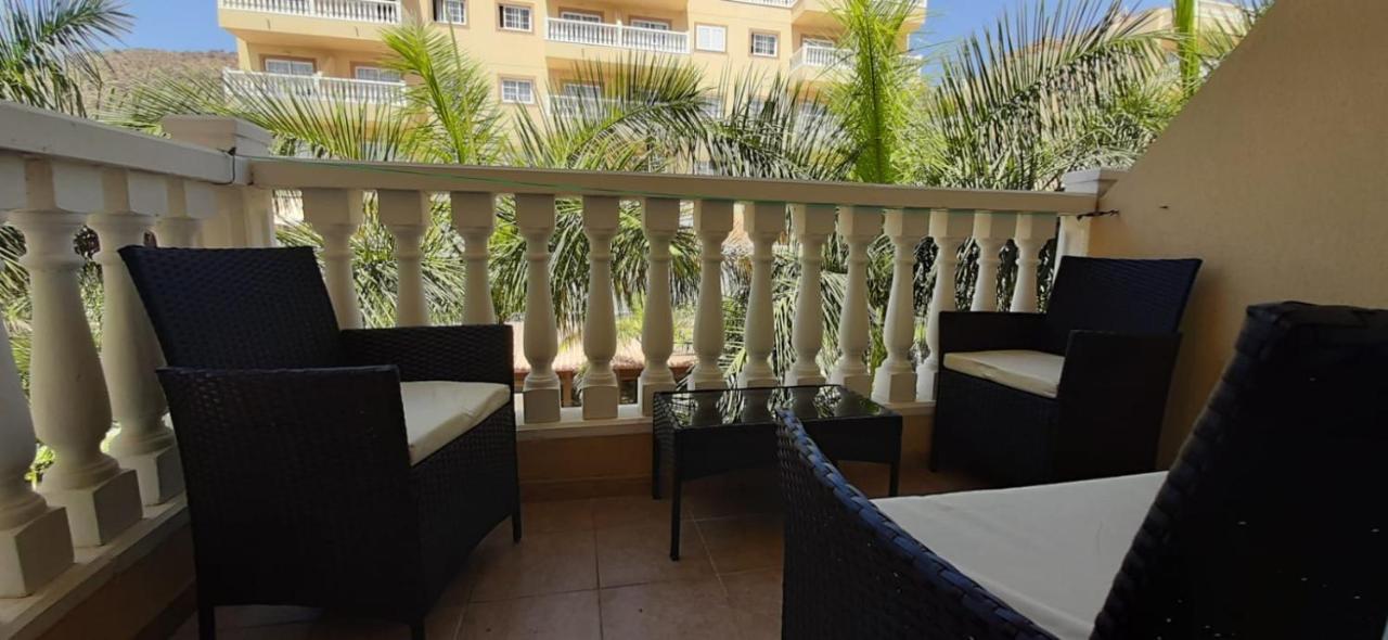 Appartement With Pool